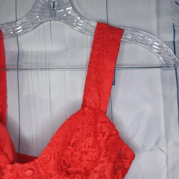 Boohoo mini red lace dress NWT - Picture 3 of 11